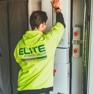 Installing an All-in-one Solar Inverter & Battery
